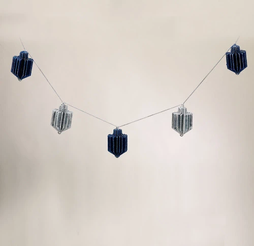 3.5' X 3.25" Blue And Silver Shimmering Dreidel Hanukkah Garland - Unlit 4 3.5' X 3.25" Blue And Silver Shimmering Dreidel Hanukkah Garland - Unlit - Image 2