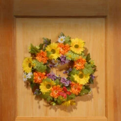 Daisy Decorated Artificial Wreath - 18-Inch, Unlit -Northlight dnat ras 44196 1 4 18106.1631810849