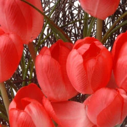 Tulip Artificial Floral Wreath, Red And Green 24-Inch -Northlight dnat ras hy55724w r1 3 27393.1631812642